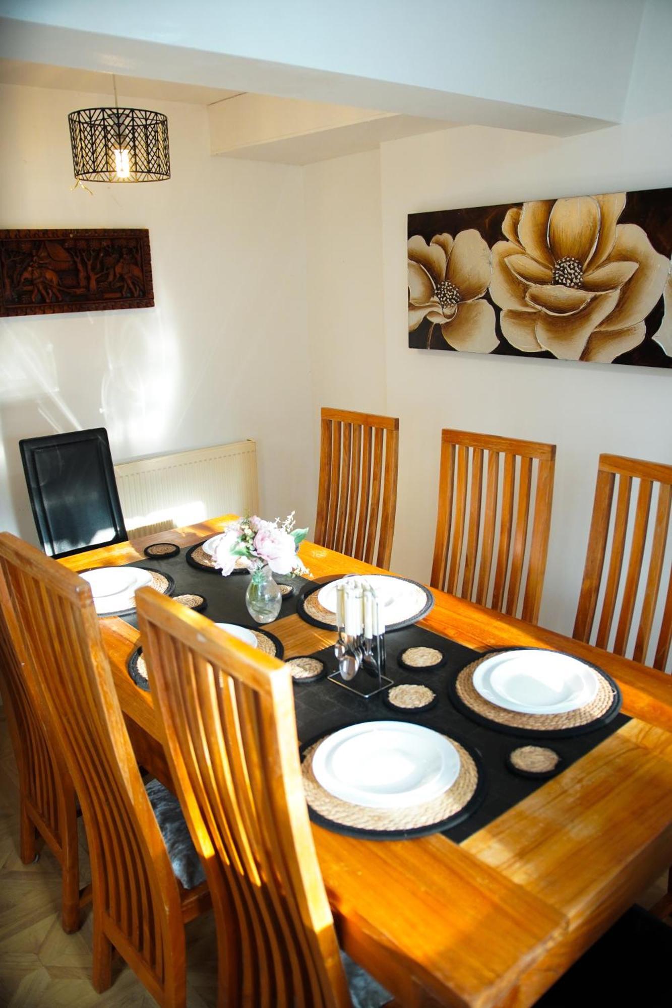 5 Bedroom House Near Cardiff City. Экстерьер фото