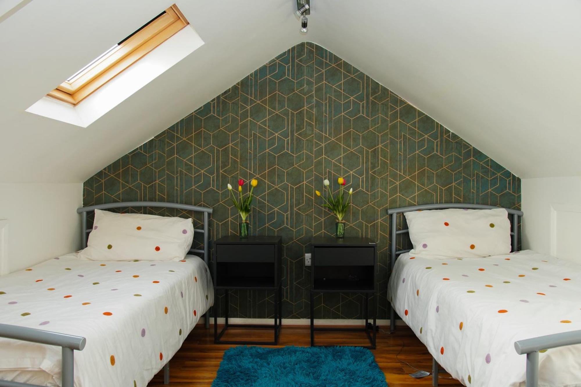 5 Bedroom House Near Cardiff City. Экстерьер фото